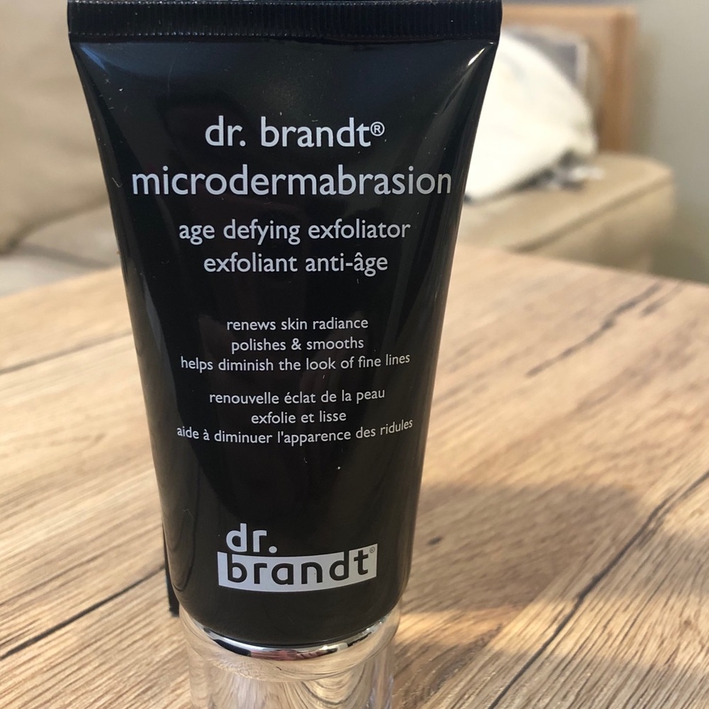 Dr Brandt Microdermabrasion age defying Exfoliator